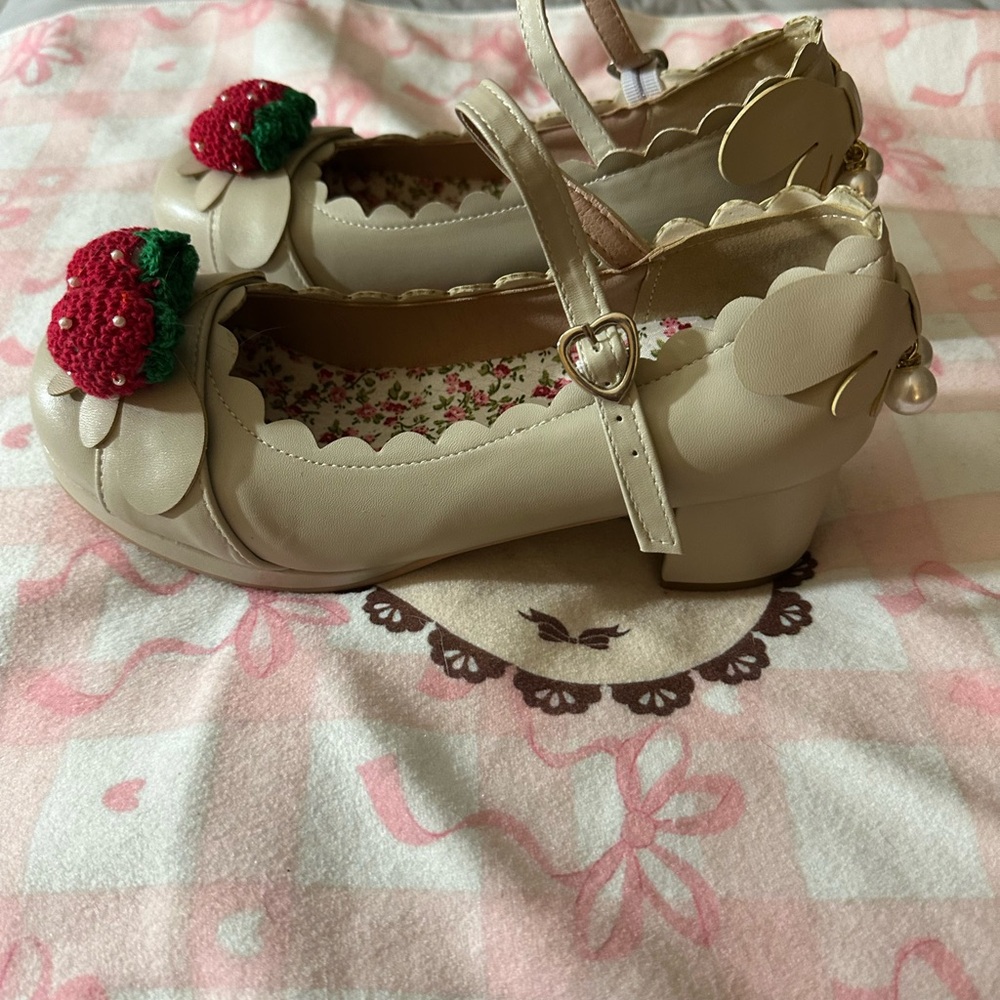 Never Been Worn! 2” Cream Pumps with Strawberry and Pearl Accent- Heart Buckles